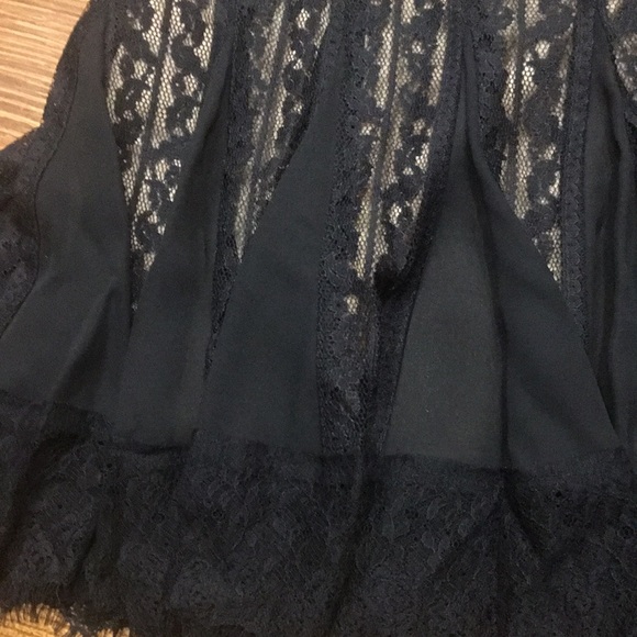 Ann Taylor Loft Skirt size 2 - Picture 3 of 10